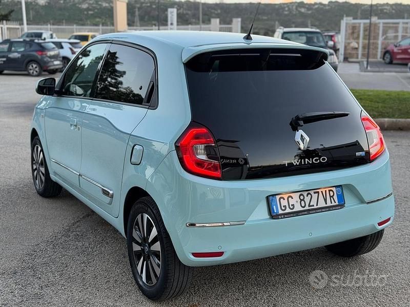Usata Renault Twingo Intens 60 kW (82 CV) 2022 Blu Utilitaria