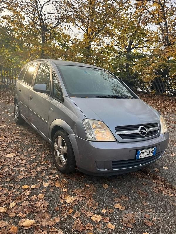 Occasion Opel Meriva Cosmo 90 ch (66 kW) 2005 Gris Monospace