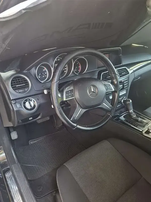 Usata Mercedes 200 136 CV (100 kW) 2013 Nero Berlina