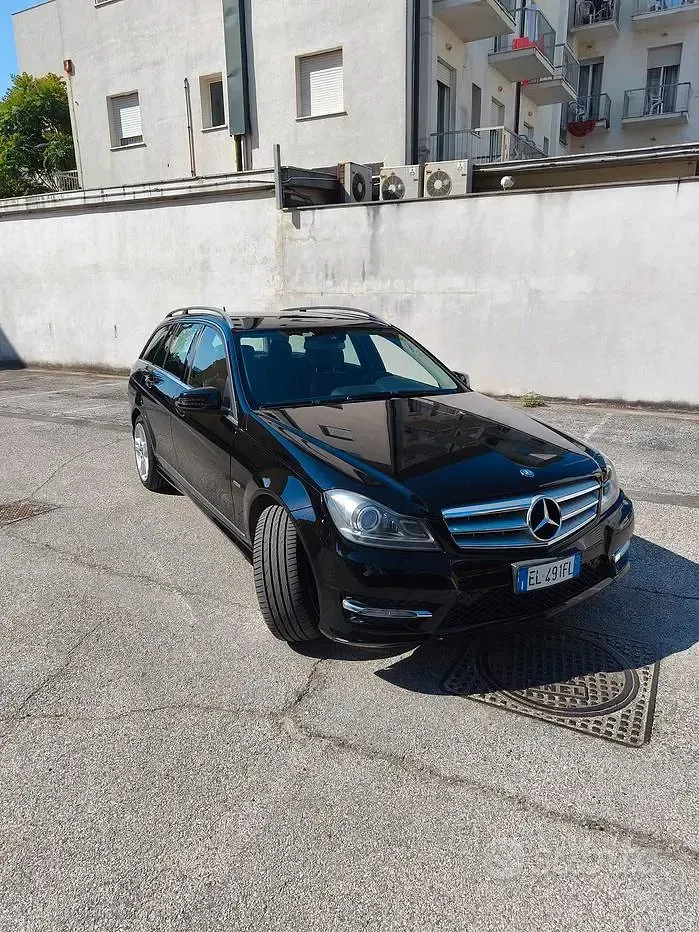 Usata Mercedes C220 Avantgarde 170 CV (125 kW) 2012 Nero Station wagon