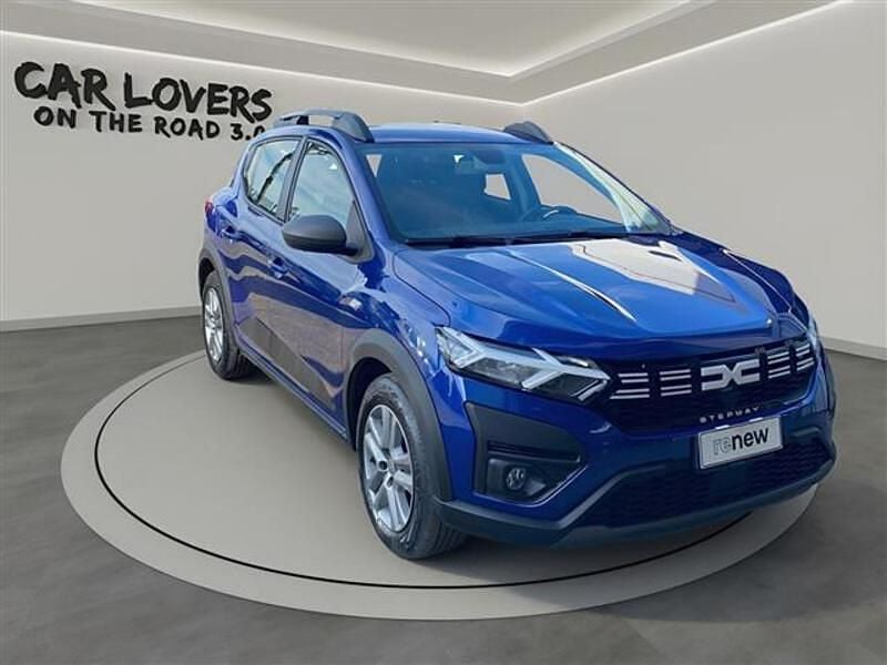 Usata Dacia Sandero Comfort 101 CV (74 kW) 2023 Blu scuro Utilitaria