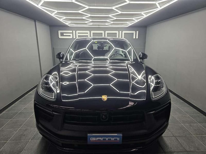Usata Porsche Macan 441 CV (324 kW) 2022 Nero SUV