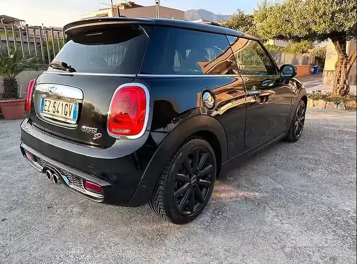 Usata Mini Cooper SD 170 CV (125 kW) 2015 Utilitaria