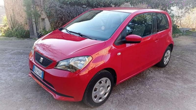 Usata Seat Mii Reference 68 CV (50 kW) 2014 Rosso Utilitaria