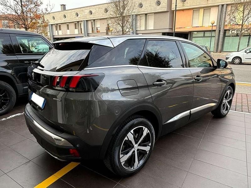 Usata Peugeot 3008 GT-line 131 CV (96 kW) 2019 Grigio SUV