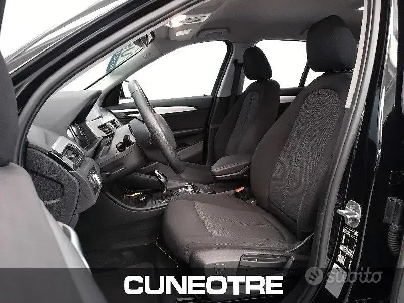 Usata BMW X1 Efficient Dynamics 190 CV (139 kW) 2022 Nero SUV