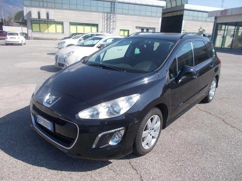Usata Peugeot 308 Active 111 CV (81 kW) 2013 Nero Station wagon