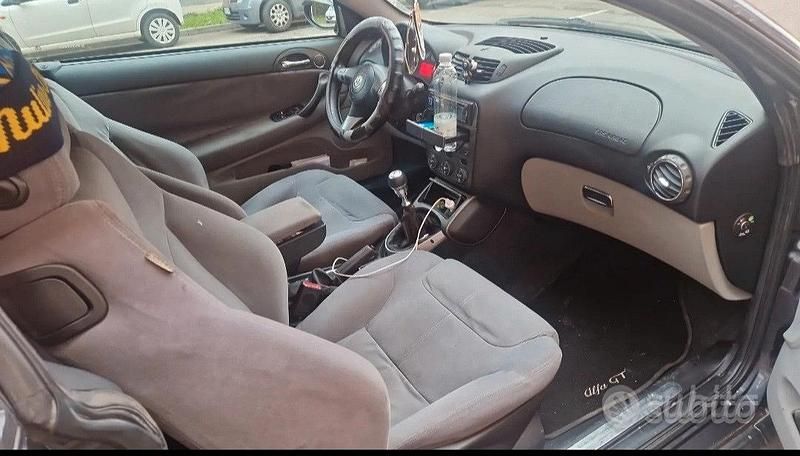 Usata Alfa Romeo GT 150 CV (110 kW) 2007 Coupé