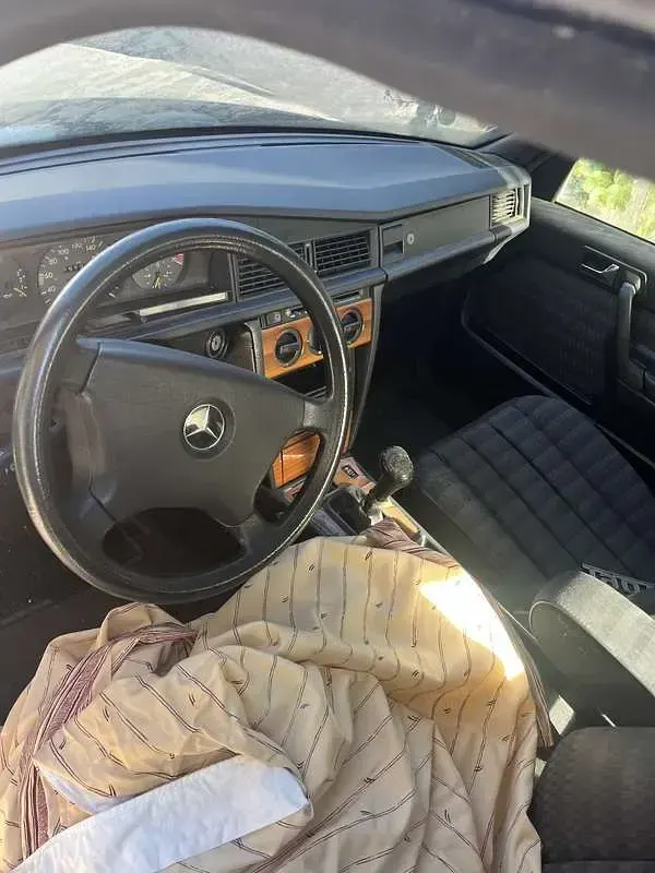 Usata Mercedes 190 118 CV (86 kW) 1992 Berlina
