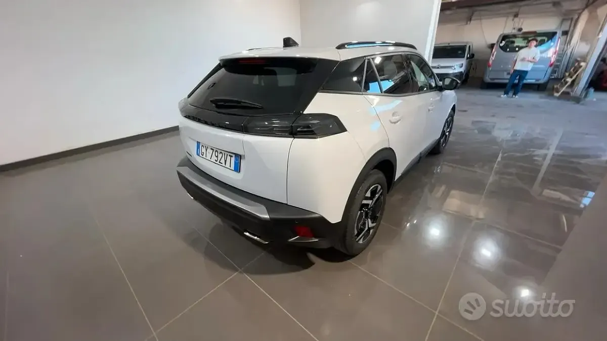 Usata Peugeot 2008 Style 131 CV (96 kW) 2025 Bianco SUV