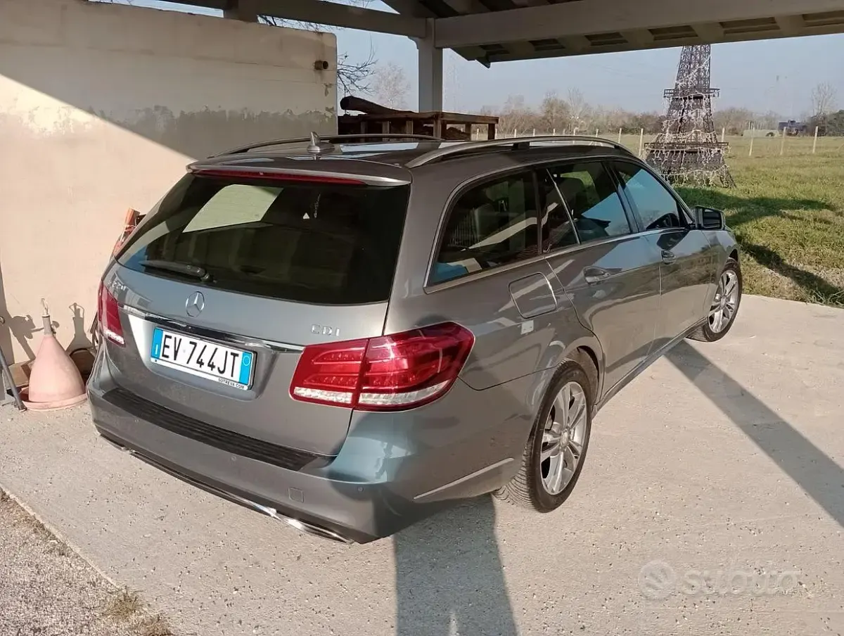 Usata Mercedes E220 170 CV (125 kW) 2014 Grigio Station wagon