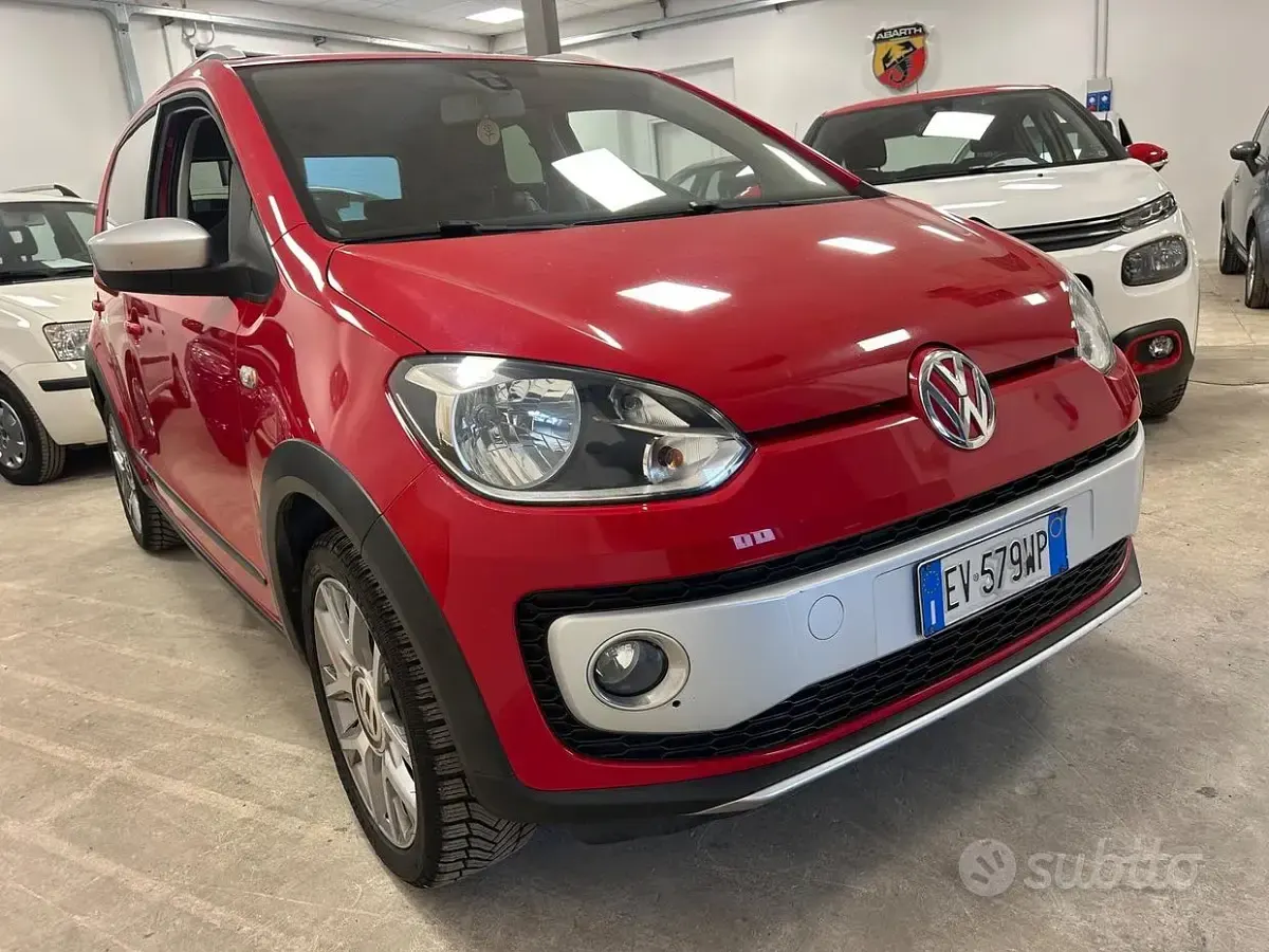 Usata VW up! 75 CV (55 kW) 2014 Rosso Utilitaria