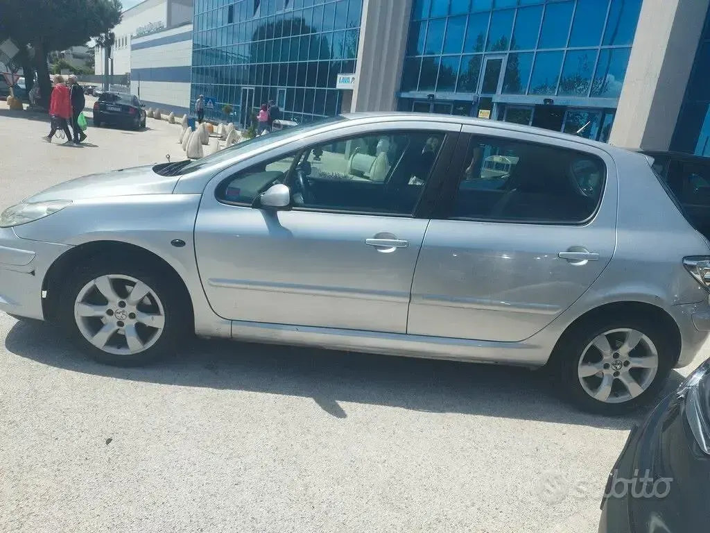Usata Peugeot 307 109 CV (80 kW) 2008 Grigio Berlina