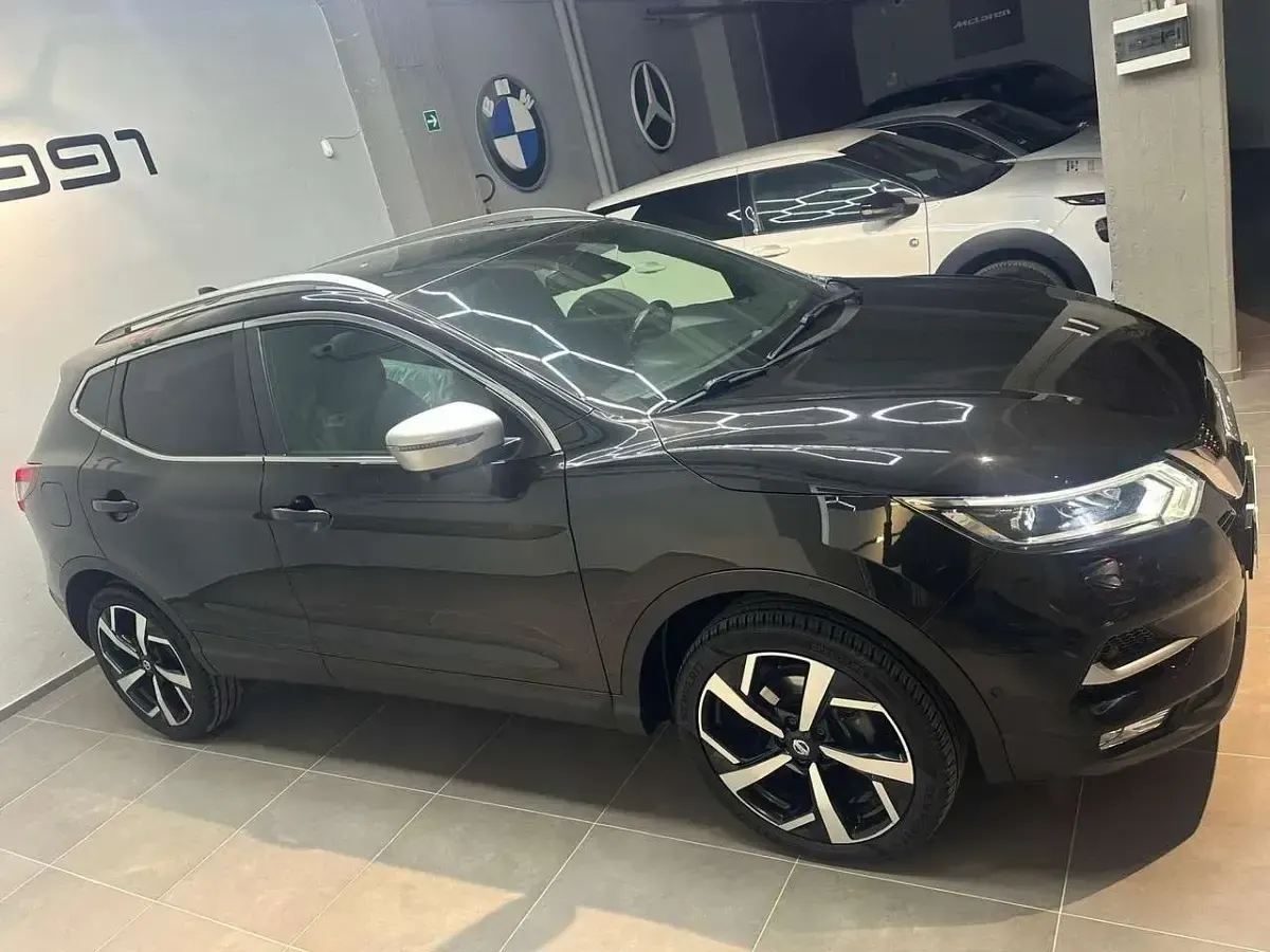 Usata Nissan Qashqai Tekna+ 131 CV (96 kW) 2018 Nero SUV