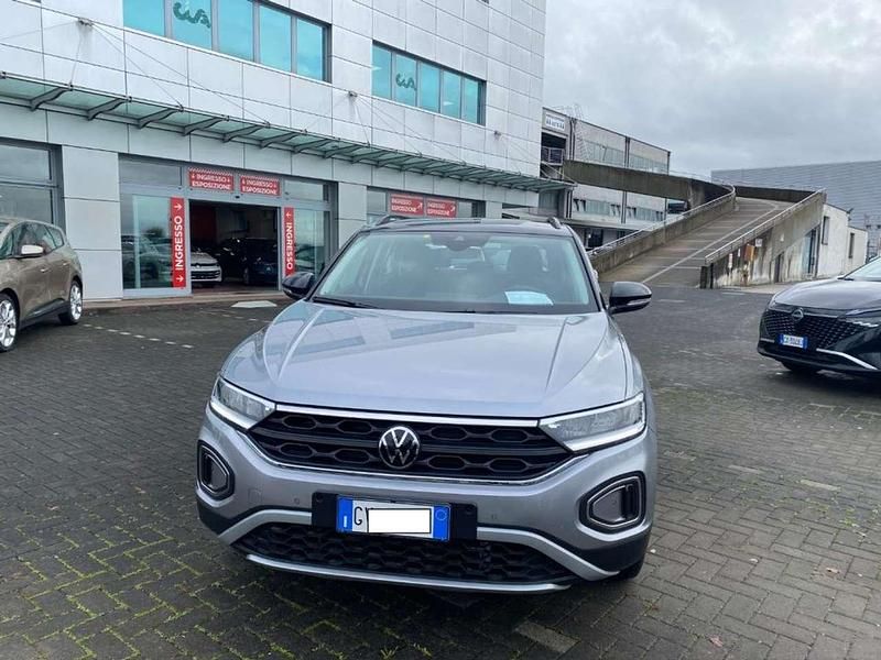 Usata VW T-Roc Life 150 CV (110 kW) 2024 Antracite(met.) SUV
