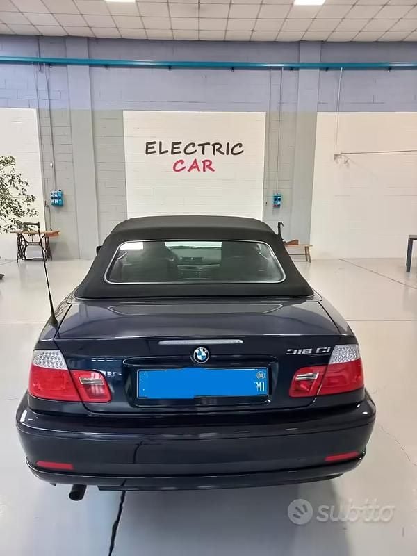 Usata BMW 318 Cabriolet 143 CV (105 kW) 2004 Blu Cabrio