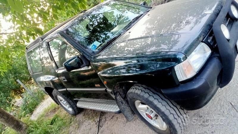 Usata Opel Frontera Sport 116 CV (85 kW) 1997 Verde SUV