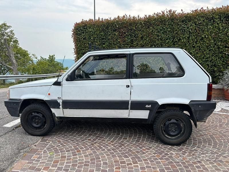 Usata Fiat Panda 4x4 50 CV (36 kW) 1988 Utilitaria