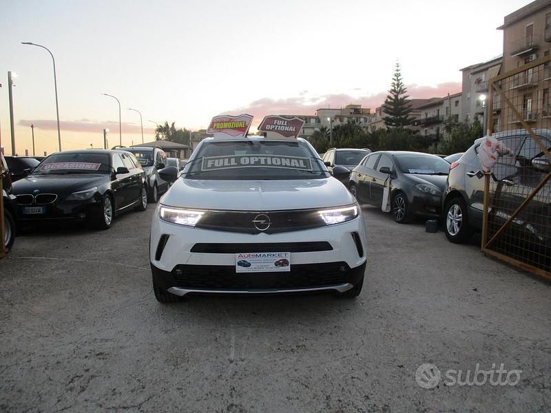 Usata Opel Mokka 101 CV (74 kW) 2021 Bianco SUV
