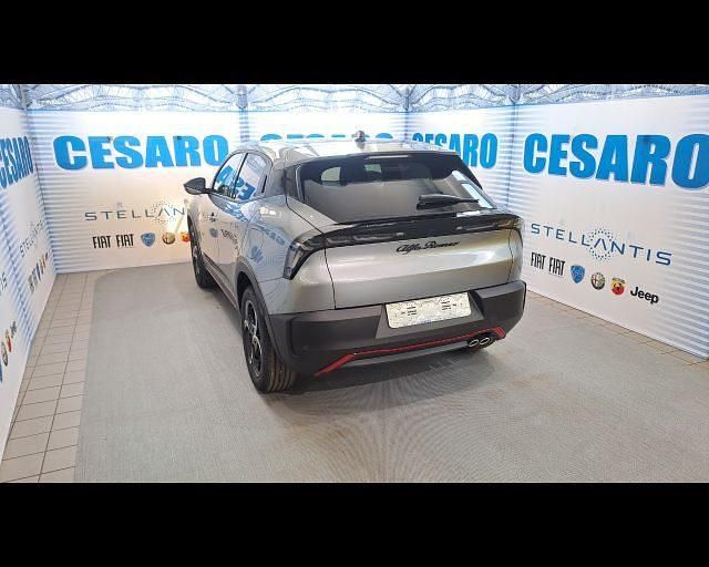 Nuova Alfa Romeo Junior Edizione Speciale 136 CV (100 kW) 2025 Grigio arese SUV