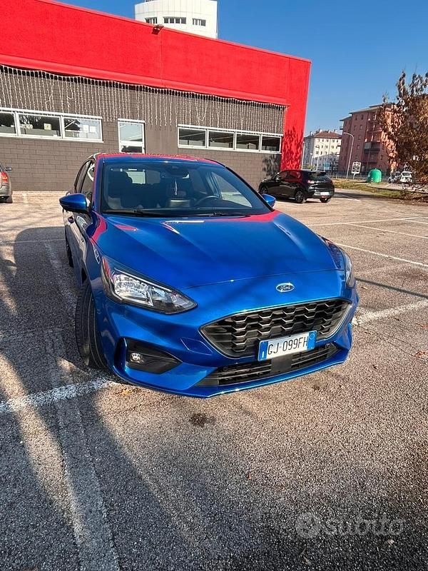 Usata Ford Focus ST-Line 2022 Blu Berlina