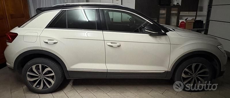Usata VW T-Roc Style 110 CV (80 kW) 2022 Bianco SUV