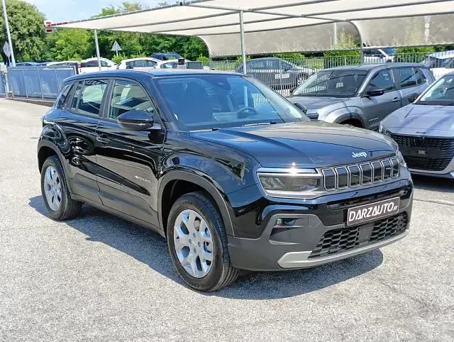 Nuova Jeep Avenger Altitude 101 CV (74 kW) 2026 Nero volcano pastello SUV