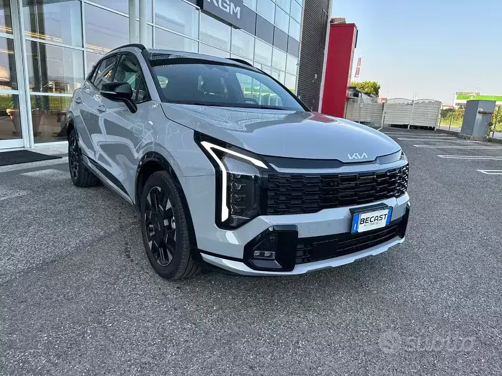 Usata Kia Sportage GT-Line 179 CV (131 kW) 2026 Grigio metallizzato SUV