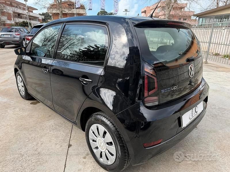 Usata VW up! take up! 68 CV (50 kW) 2018 Nero Utilitaria