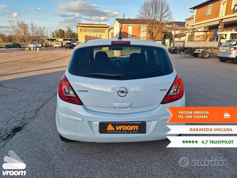Usata Opel Corsa Cosmo 95 CV (69 kW) 2012 Utilitaria