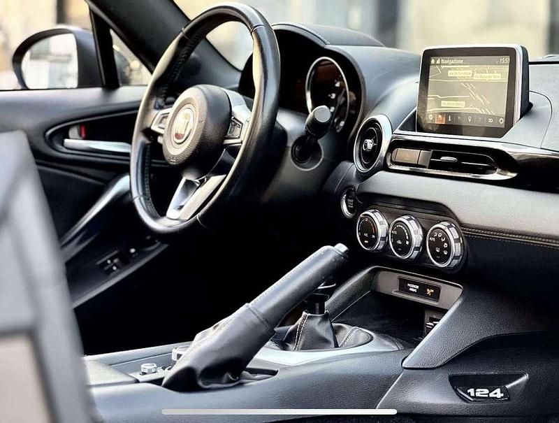 Usata Fiat 124 Spider Lusso 140 CV (102 kW) 2017 Cabrio