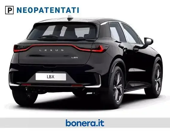 Nuova Lexus LBX 136 CV (100 kW) 2026 Nero SUV