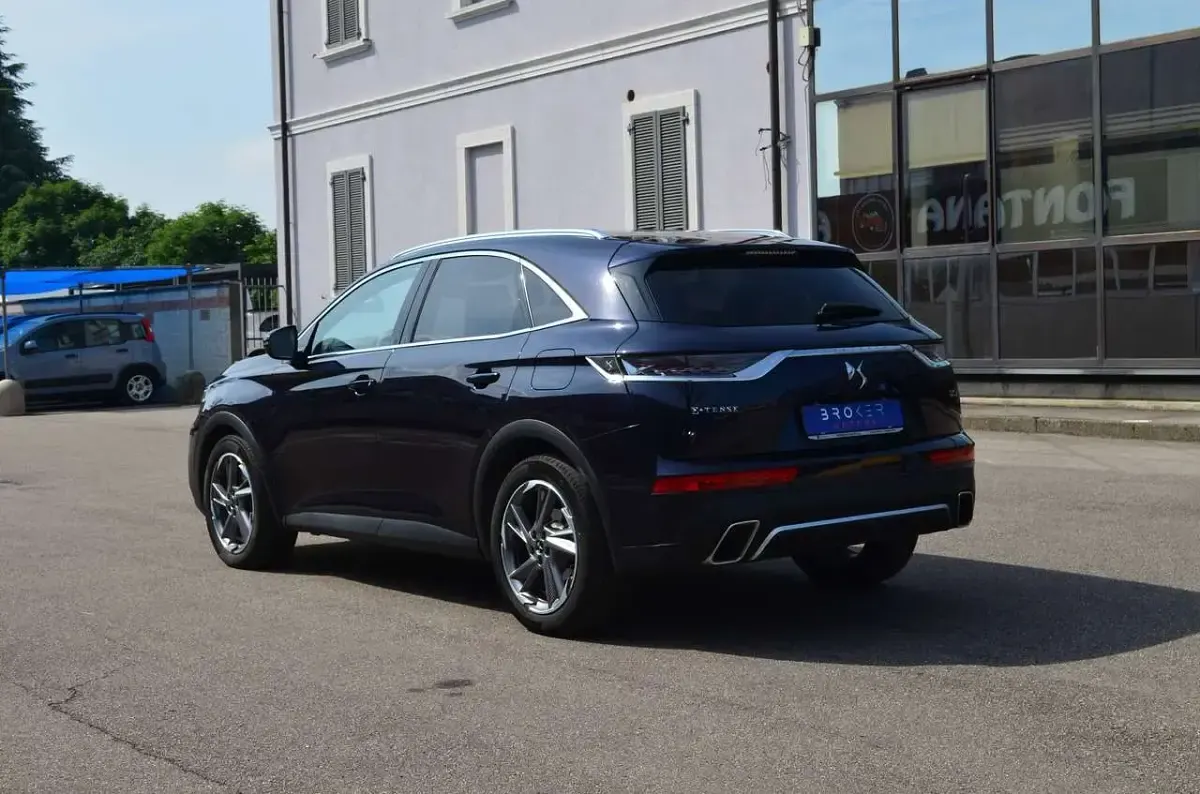 Usata DS Automobiles DS7 Crossback Grand Chic 181 CV (133 kW) 2021 Blu zaffiro SUV