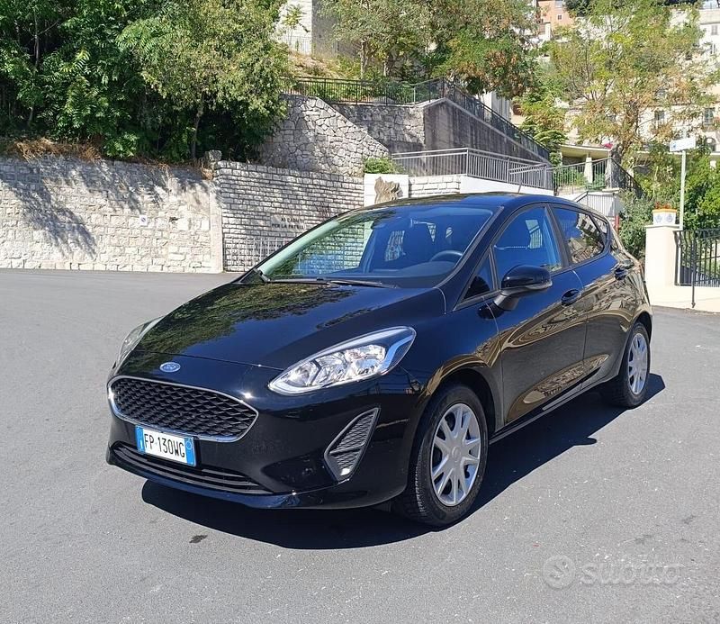 Usata Ford Fiesta 71 CV (52 kW) 2018 Nero Utilitaria