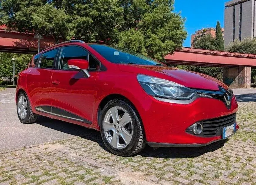 Usata Renault Clio 90 CV (66 kW) 2015 Rosso Station wagon