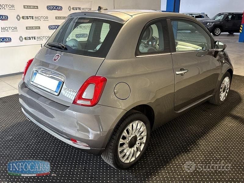 Usata Fiat 500 Dolcevita 70 CV (51 kW) 2021 Grigio metallizzato Utilitaria
