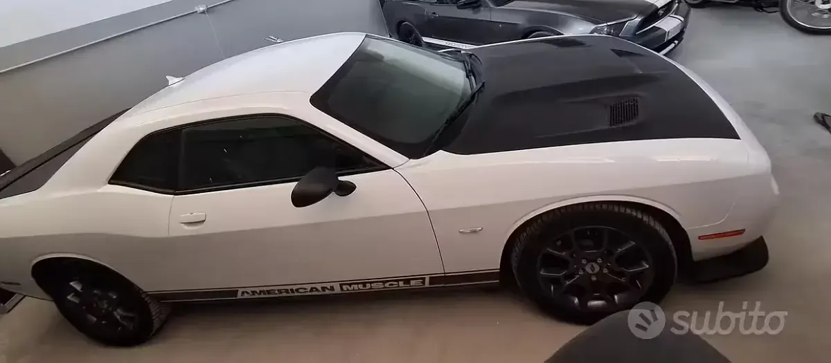 Usata Dodge Challenger 305 CV (224 kW) 2018 Bianco Coupé