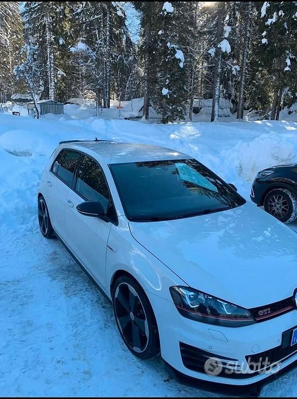Bianco Usata 2016 VW Golf VII GTI Due volumi | 21.000 € (Buon prezzo) - Immagine 1/4