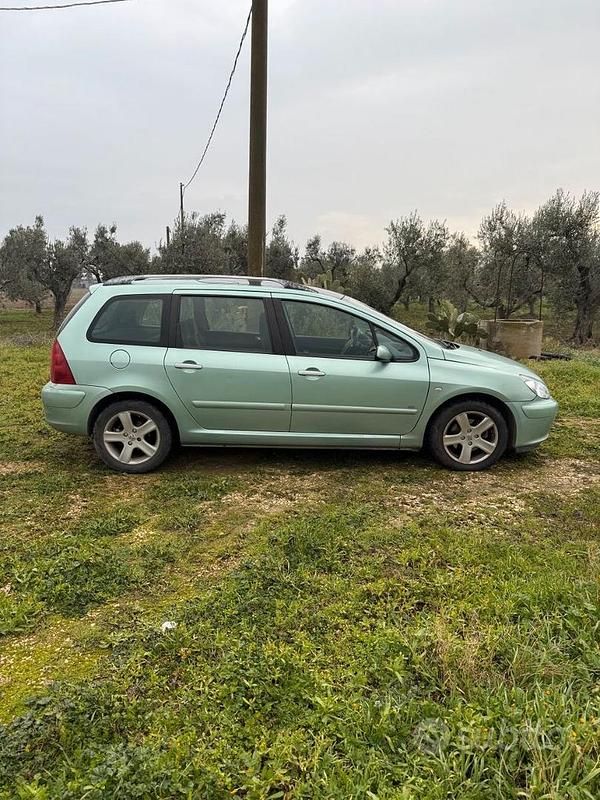 Usata Peugeot 307 110 CV (80 kW) 2004 Verde Station wagon