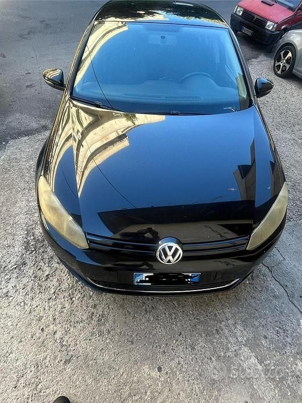 Nero Usata 2008 VW Golf Tre volumi | 5200 € - Immagine 1/4