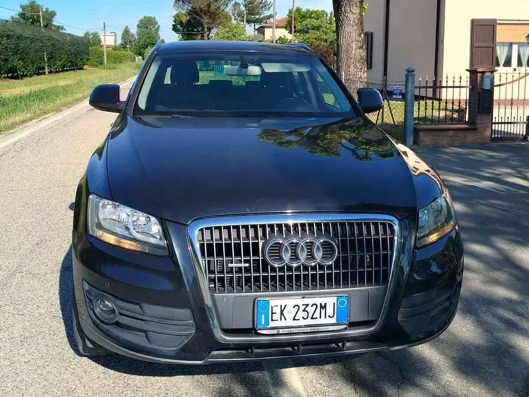 Usata Audi Q5 Ambiente 143 CV (105 kW) 2011 Nero SUV
