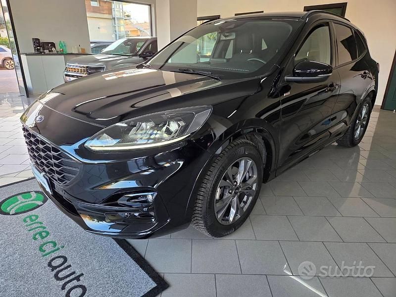 Usata Ford Kuga ST-Line 120 CV (88 kW) 2024 Nero SUV