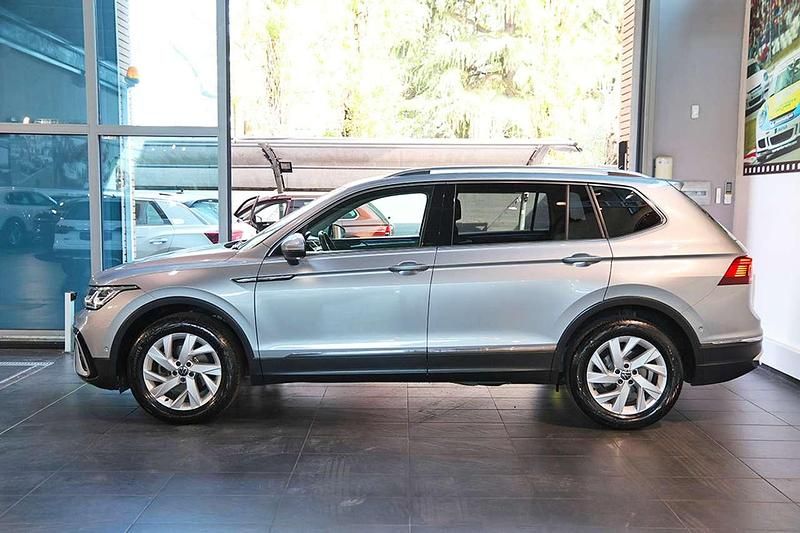 Usata VW Tiguan Allspace Elegance 150 CV (110 kW) 2023 Grigio SUV