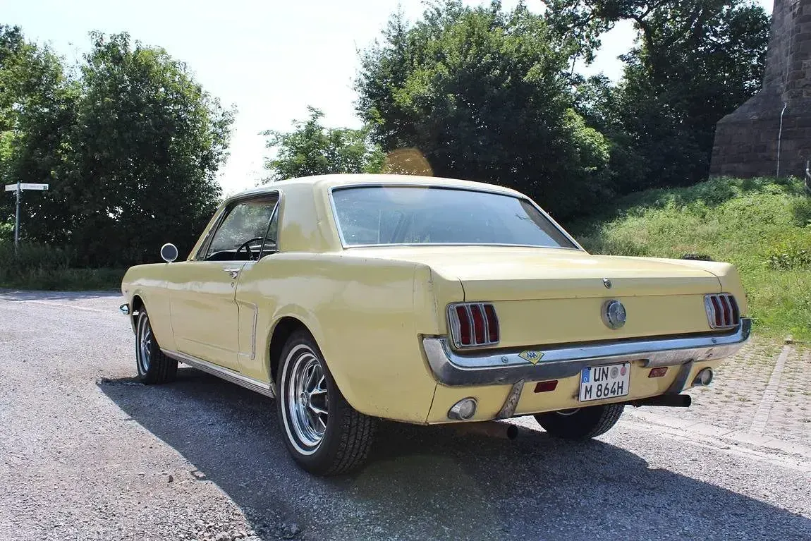 Usata Ford Mustang 166 CV (122 kW) 1964 Giallo Coupé