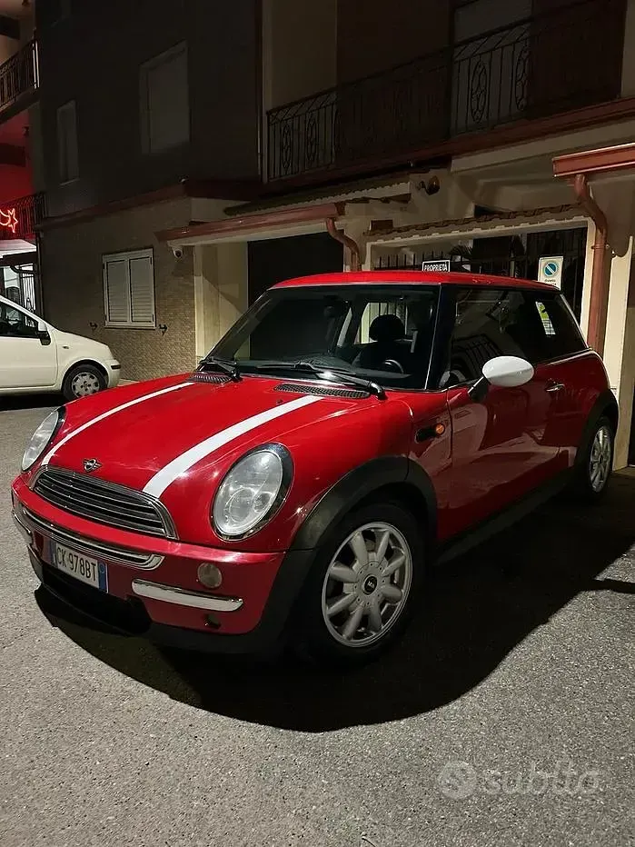 Usata Mini ONE 75 CV (55 kW) 2003 Rosso Utilitaria