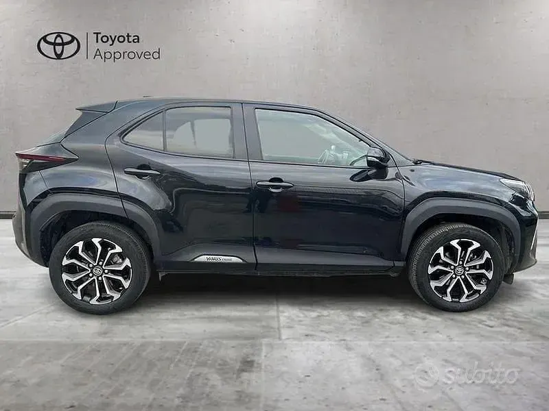 Usata Toyota Yaris Cross Trend 116 CV (85 kW) 2021 Nero SUV