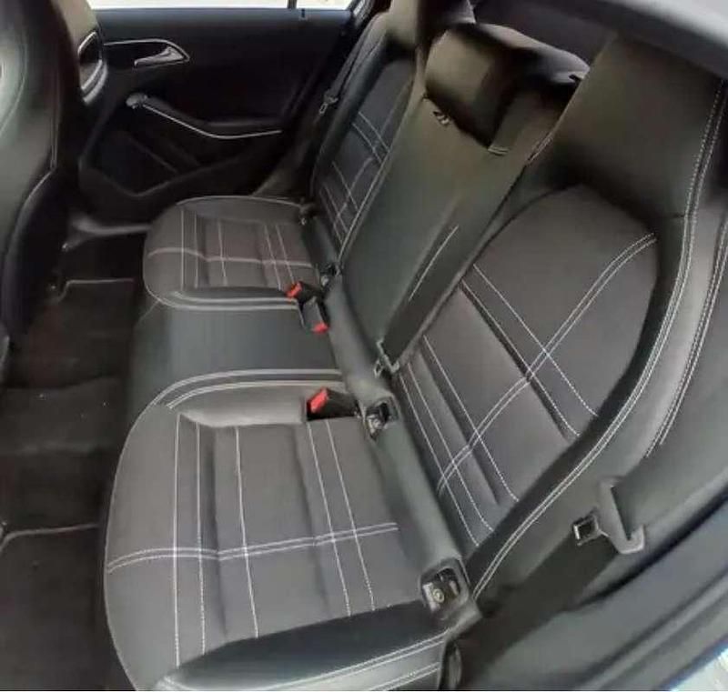 Usata Mercedes A180 109 CV (80 kW) 2014 Berlina