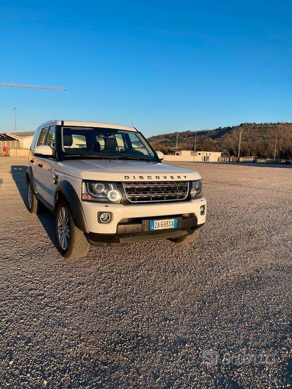 Usato 2015 Land Rover Discovery 4 3.0 Diesel 211 CV (16.500 €)