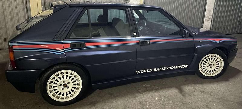 Usata Lancia Delta 205 CV (150 kW) 1992 Blu/azzurro Utilitaria