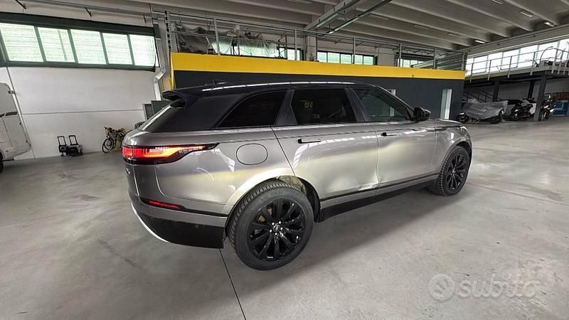 Usata Land Rover Range Rover Velar R-Dynamic 241 CV (177 kW) 2017 Grigio SUV